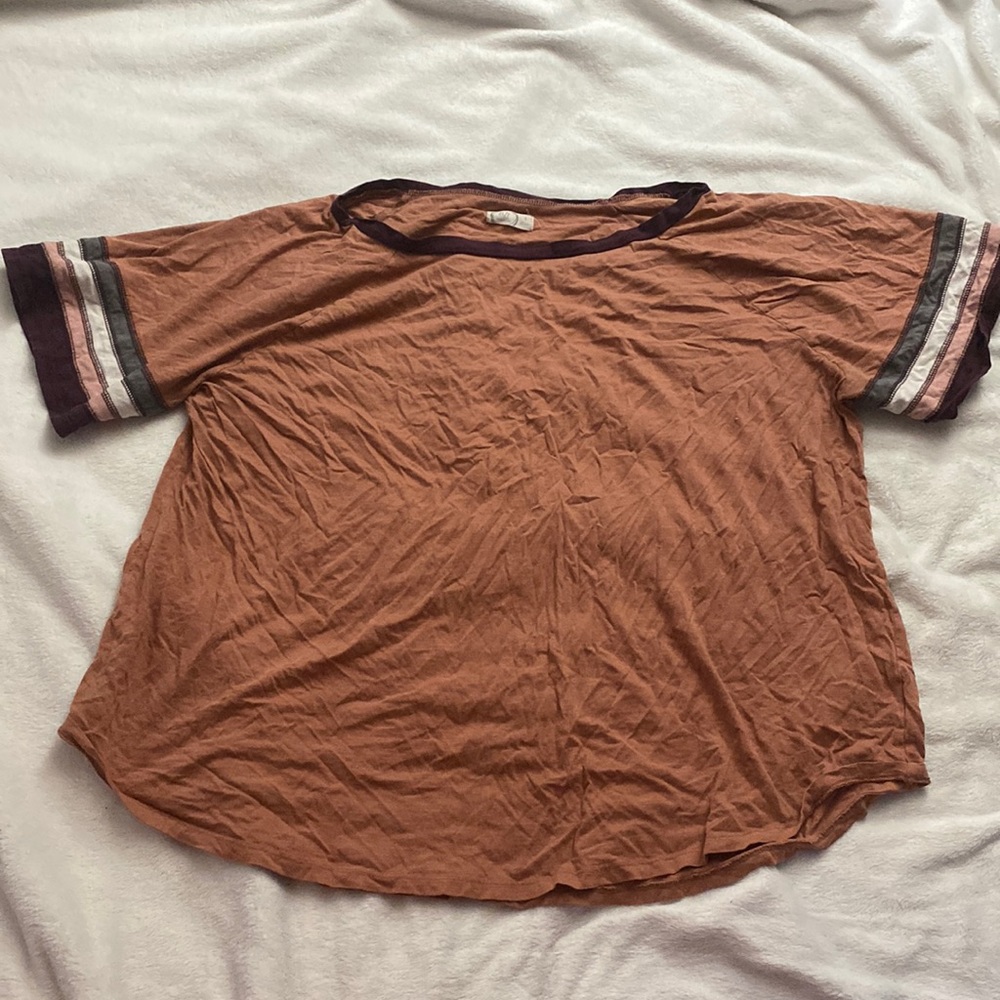 Maurice’s Burnt Orange T-Shirt; size: 3
